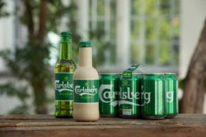 emballage alimentaire carlsberg-bottle-paper-fibres de bois biologiques recyclables sans polymère